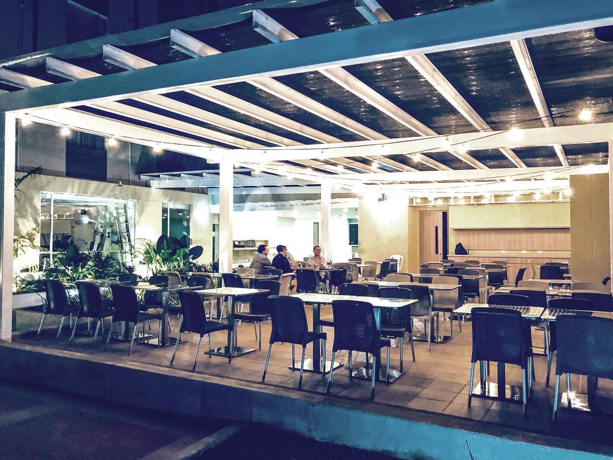 Best Western Puerto Gaitán Екстериор снимка