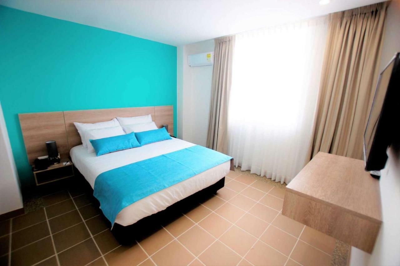 Best Western Puerto Gaitán Екстериор снимка